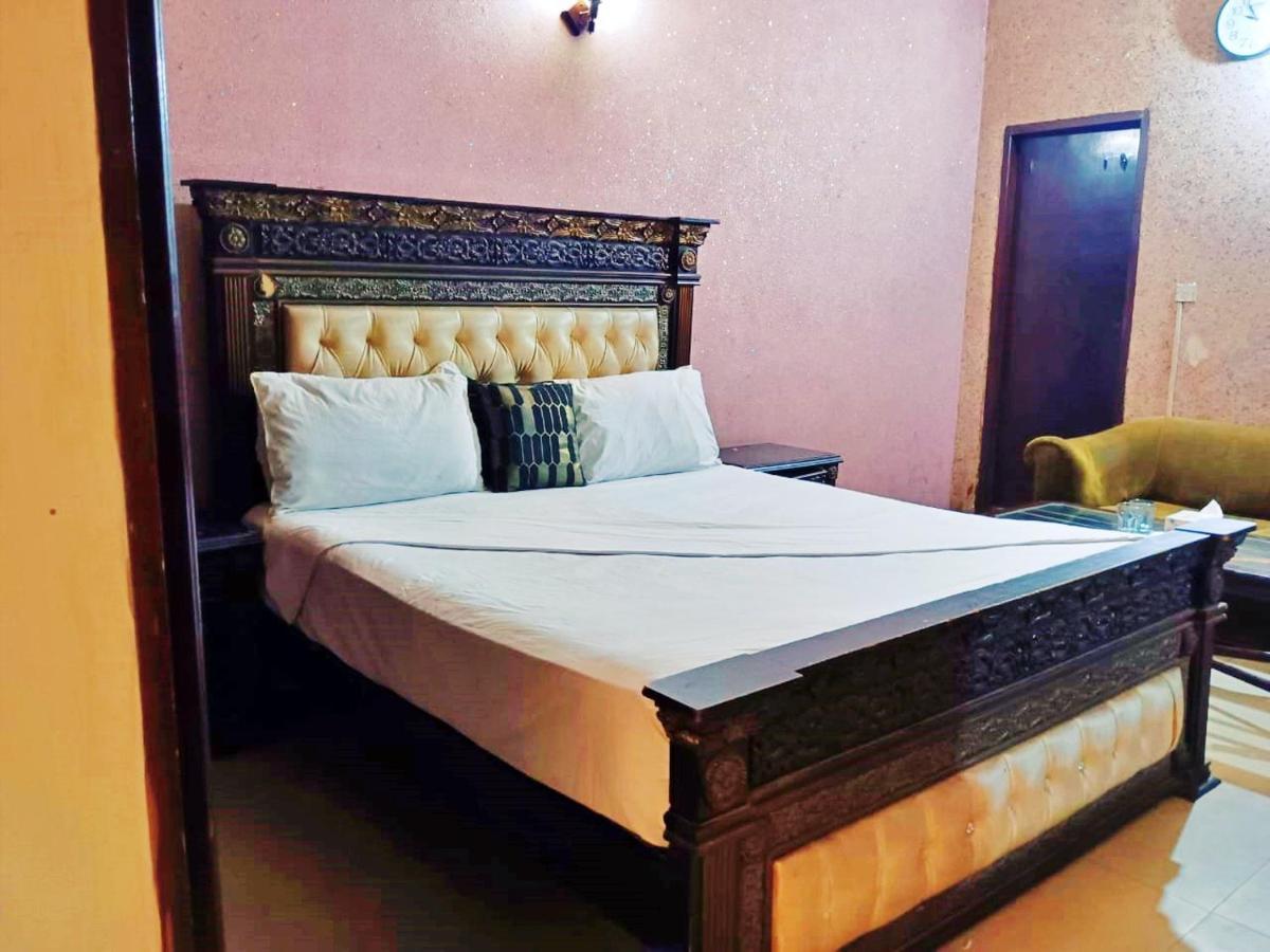 Moon Soon Hotel Lahore Eksteriør billede